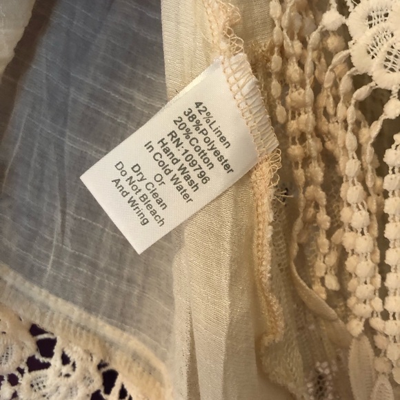 Pretty Angel Lace Accent Vest/Beach cover. - Picture 11 of 14